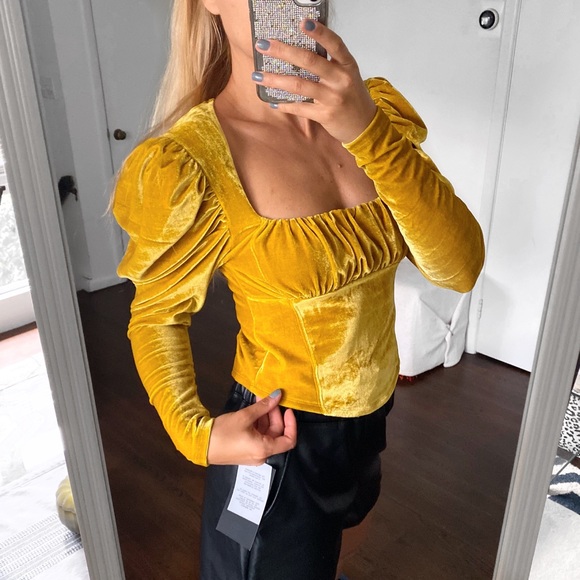 🍯 FREE PEOPLE HONEY VELVET PUFFY SLEEVE CROPPED TOP! - Picture 2 of 11